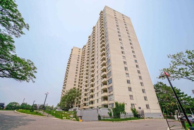 1507 - 320 Dixon Rd, Condo with 3 bedrooms, 2 bathrooms and 1 parking in Toronto ON | Image 12