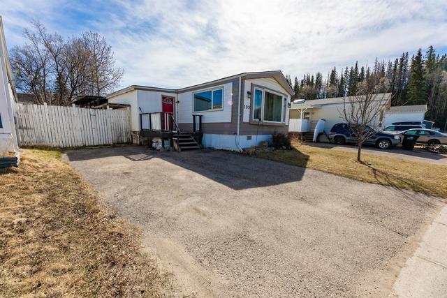 109 Skogg Avenue, House detached with 3 bedrooms, 1 bathrooms and 2 parking in Hinton AB | Image 2