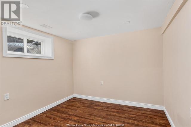 3165 Donnelly Street, Condo with 2 bedrooms, 1 bathrooms and null parking in Windsor ON | Image 5