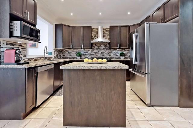 58 Millhouse Crt, House attached with 4 bedrooms, 4 bathrooms and 4 parking in Vaughan ON | Image 34