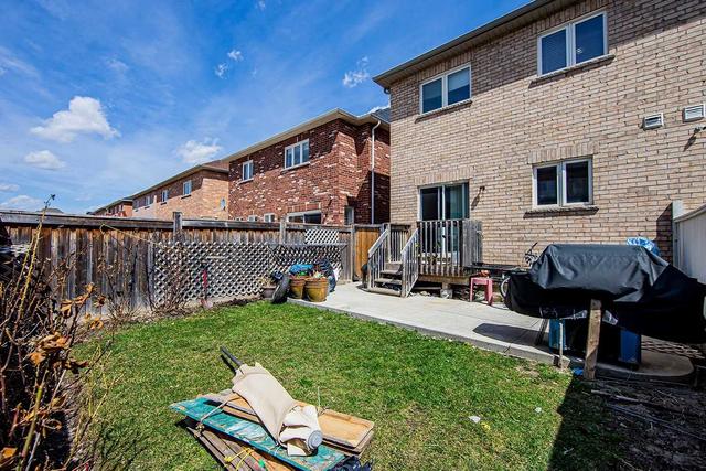 12 Dillon Dr, House semidetached with 4 bedrooms, 4 bathrooms and 3 parking in Brampton ON | Image 33