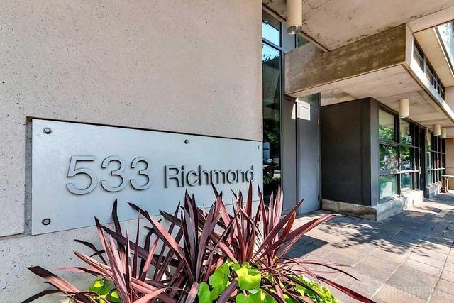 605 - 533 Richmond St, Condo with 2 bedrooms, 1 bathrooms and 1 parking in Toronto ON | Image 1