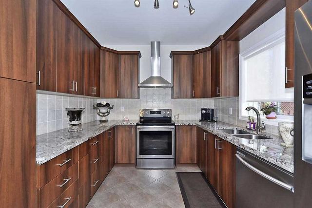 198 Golden Gate Circ, House detached with 4 bedrooms, 4 bathrooms and 4 parking in Vaughan ON | Image 19