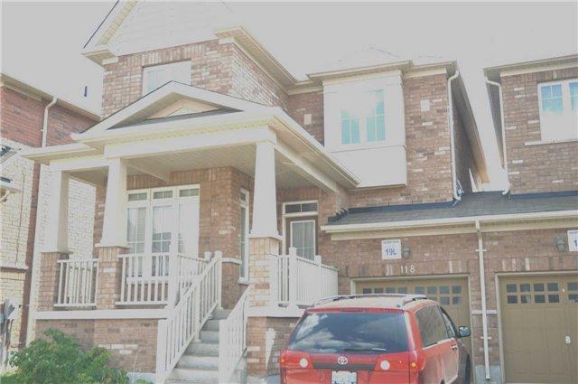 118 Betony Dr, House semidetached with 3 bedrooms, 4 bathrooms and 1 parking in Richmond Hill ON | Image 2