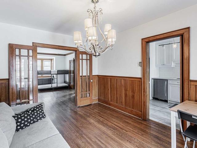36 Bowood Ave, House detached with 4 bedrooms, 3 bathrooms and 1 parking in Toronto ON | Image 16