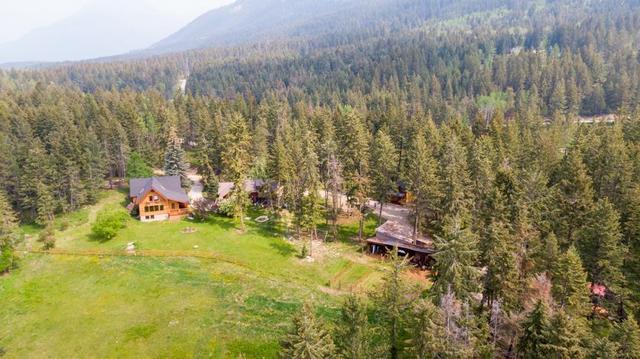 644 Lapp Rd, House detached with 8 bedrooms, 9 bathrooms and null parking in Columbia Shuswap A BC | Image 71