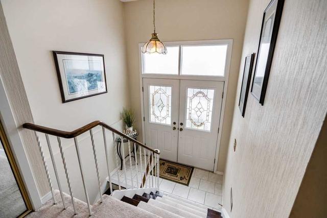 4106 Dunmow Cres, House semidetached with 3 bedrooms, 2 bathrooms and 4 parking in Mississauga ON | Image 31