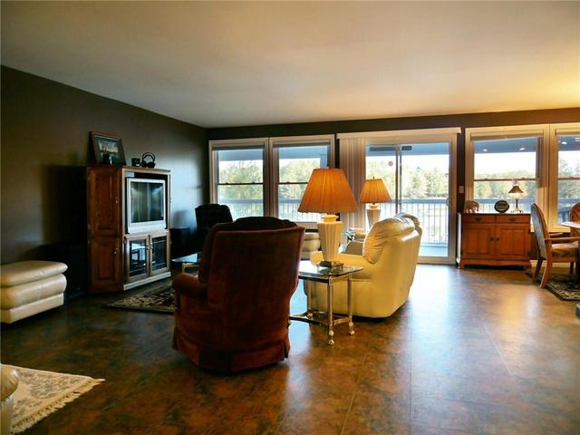 1396 Kamaniskeg Lake Road, House detached with 2 bedrooms, 2 bathrooms and 4 parking in Hastings Highlands ON | Image 10