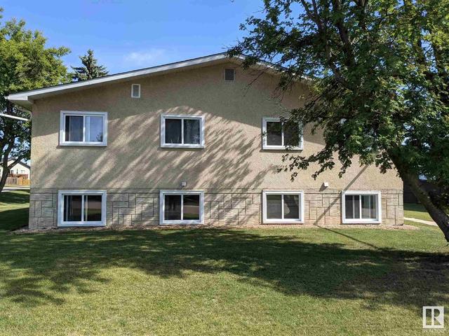 5103 50 St, House attached with 10 bedrooms, 4 bathrooms and null parking in Bon Accord AB | Image 5