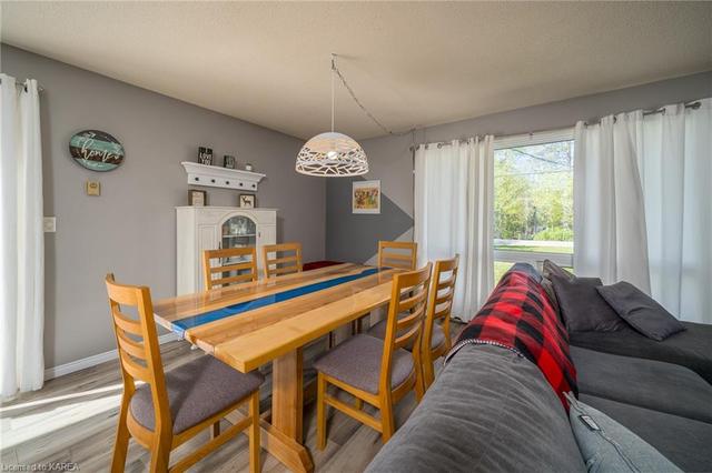 2444 Henderson Road, House detached with 3 bedrooms, 1 bathrooms and 6 parking in Central Frontenac ON | Image 6