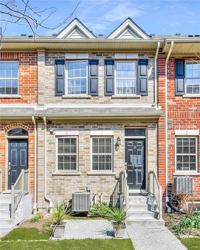 8 Hyde Park Mews, Condo with 2 bedrooms, 3 bathrooms and 1 parking in Kitchener ON | Image 1