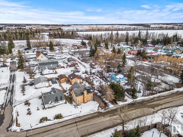 5407 50 Av, House detached with 3 bedrooms, 3 bathrooms and null parking in Alberta Beach AB | Image 51