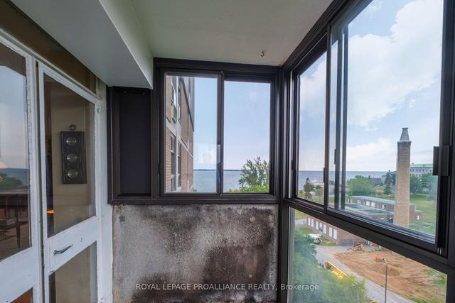 2 Mowat Ave, Condo with 1 bedrooms, 1 bathrooms and 1 parking in Kingston ON | Image 16
