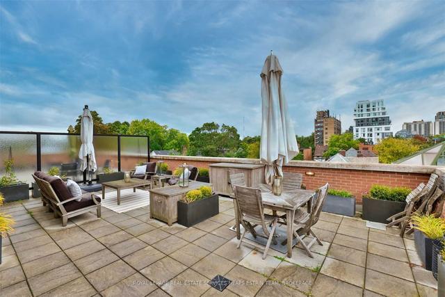 507 - 155 St Clair Ave W, Condo with 2 bedrooms, 3 bathrooms and 2 parking in Toronto ON | Image 32