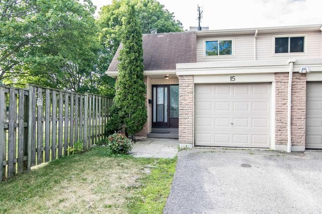 15 Paramore Crt, Townhouse with 3 bedrooms, 3 bathrooms and 1 parking in Ajax ON | Image 1