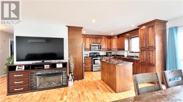 1131 Route 134, House detached with 3 bedrooms, 2 bathrooms and null parking in Beresford P NB | Image 18