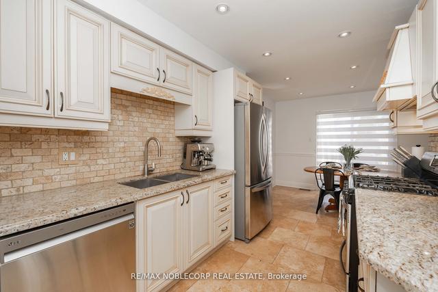 98 Waterbury St, House detached with 3 bedrooms, 3 bathrooms and 4 parking in Caledon ON | Image 6