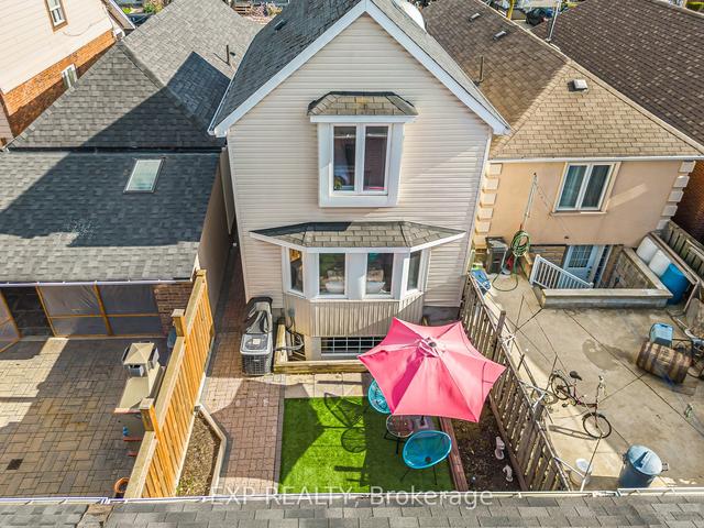 12 Cayuga Ave, House detached with 2 bedrooms, 2 bathrooms and 3 parking in Toronto ON | Image 26