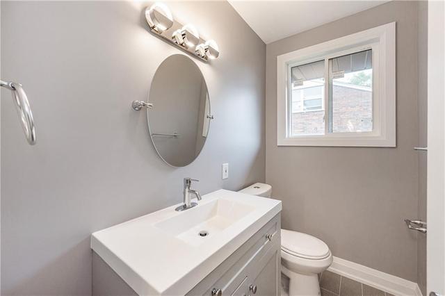 2120 Maplewood Drive, House detached with 3 bedrooms, 2 bathrooms and 3 parking in Burlington ON | Image 24