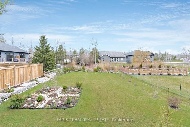 45 Betty Blvd, House detached with 2 bedrooms, 3 bathrooms and 4 parking in Wasaga Beach ON | Image 16