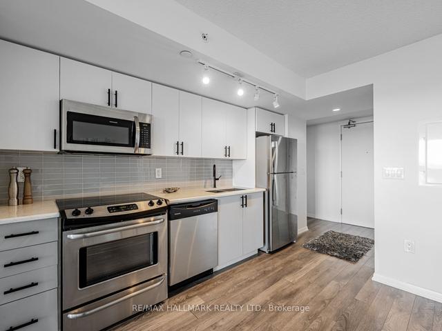 304 - 3091 Dufferin St, Condo with 2 bedrooms, 2 bathrooms and 1 parking in Toronto ON | Image 5