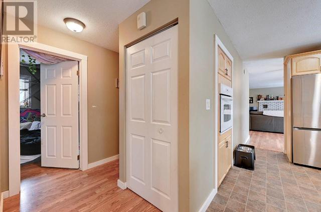 543 Desmond Street, House detached with 5 bedrooms, 3 bathrooms and null parking in Kamloops BC | Image 12