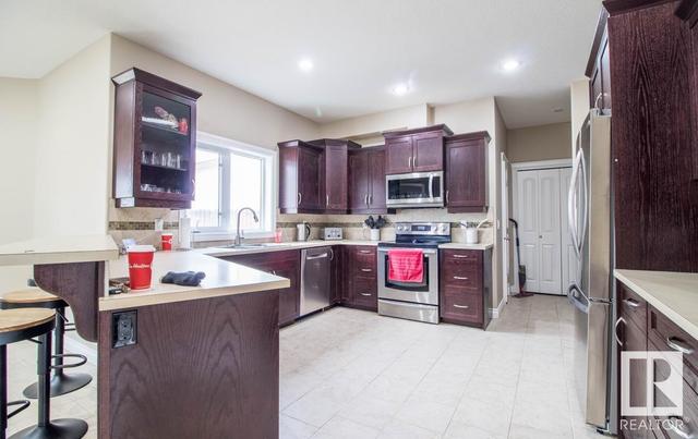 5 Stony Creek Pt, House detached with 4 bedrooms, 3 bathrooms and 6 parking in Stony Plain AB | Image 5
