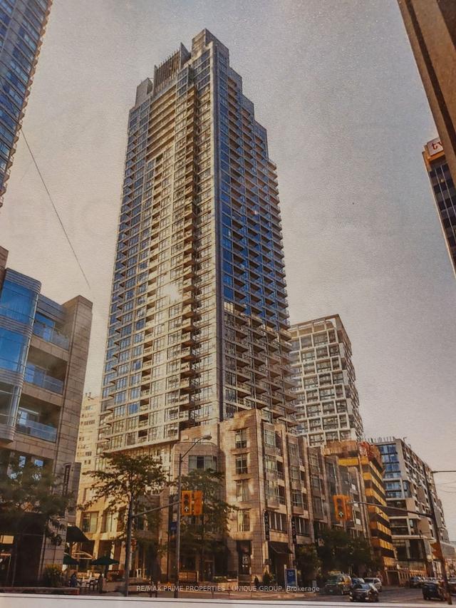 1008 - 2181 Yonge St, Condo with 2 bedrooms, 2 bathrooms and 1 parking in Toronto ON | Image 1