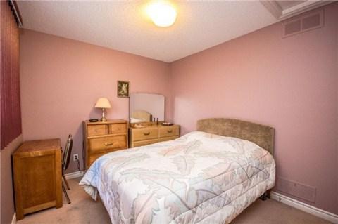 477 Britannia Ave E, House detached with 2 bedrooms, 3 bathrooms and 5 parking in Oshawa ON | Image 11