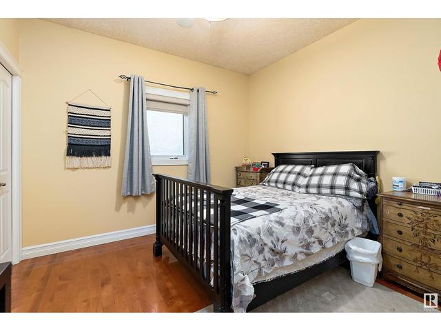6422 164a Av Nw, House detached with 5 bedrooms, 3 bathrooms and null parking in Edmonton AB | Image 23