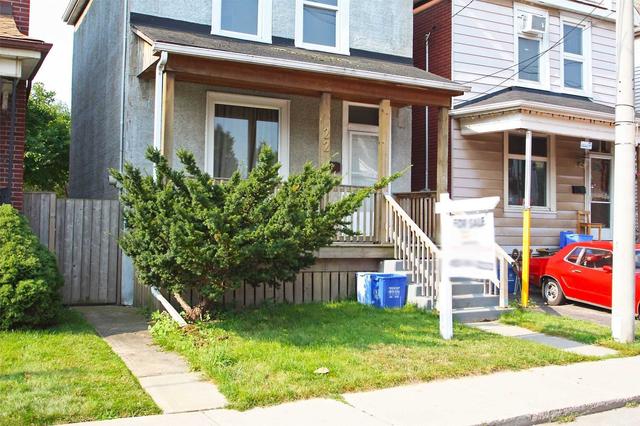 22 Huron St, House detached with 3 bedrooms, 1 bathrooms and 0 parking in Hamilton ON | Image 12