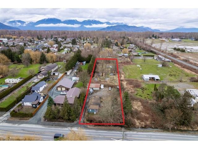 42751 Yarrow Central Road, House detached with 3 bedrooms, 1 bathrooms and null parking in Chilliwack BC | Image 1