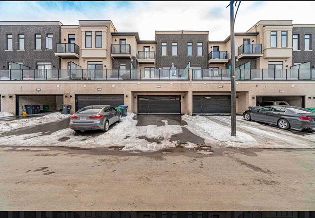upper - 343 Veterans Dr, House attached with 4 bedrooms, 3 bathrooms and 3 parking in Brampton ON | Image 4