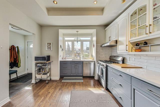 127 Shanly St, House semidetached with 3 bedrooms, 3 bathrooms and 2 parking in Toronto ON | Image 2