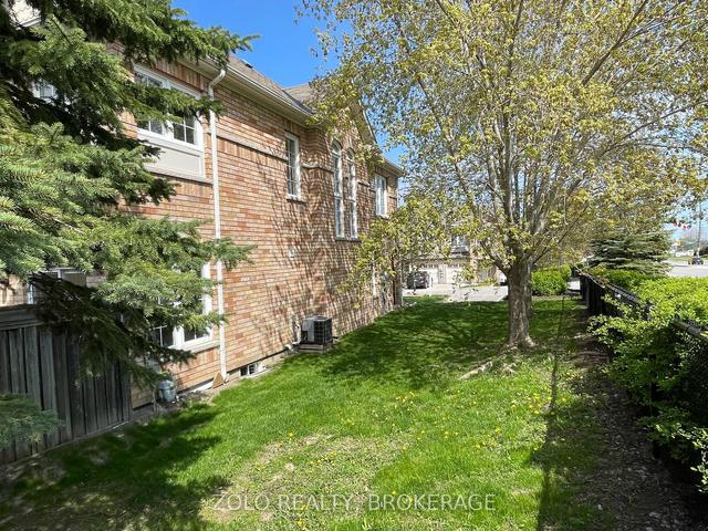 marsh - 1090 Brook Gdns, Townhouse with 3 bedrooms, 3 bathrooms and 3 parking in Newmarket ON | Image 30