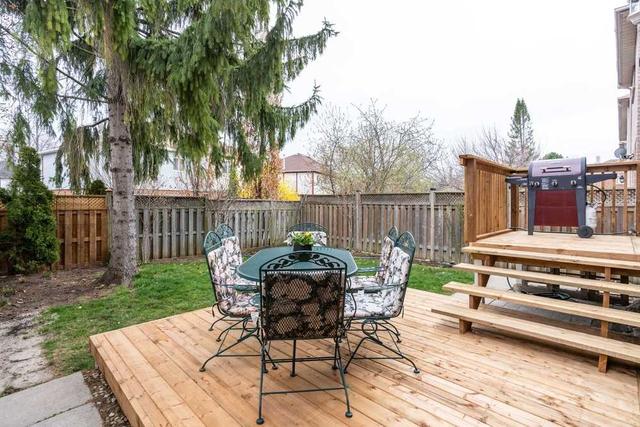 2381 Springfield Cres, House attached with 3 bedrooms, 3 bathrooms and 3 parking in Oakville ON | Image 29