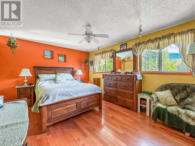 3611 Cottonwood Crescent, House detached with 4 bedrooms, 2 bathrooms and null parking in Kitimat Stikine E BC | Image 14