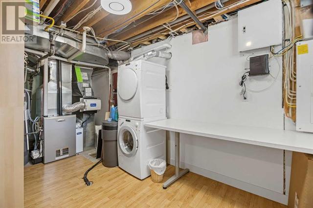 Utility/Laundry Room | Image 32
