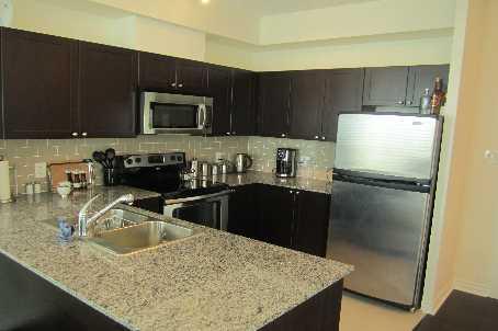 2302 - 3525 Kariya Dr, Condo with 2 bedrooms, 2 bathrooms and 1 parking in Mississauga ON | Image 9