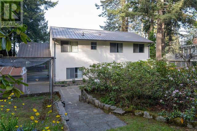 2441 Sooke Rd, House detached with 3 bedrooms, 3 bathrooms and 5 parking in Colwood BC | Image 29