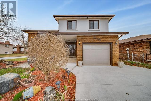 3095 Fazio Drive, House detached with 4 bedrooms, 3 bathrooms and null parking in Windsor ON | Image 1