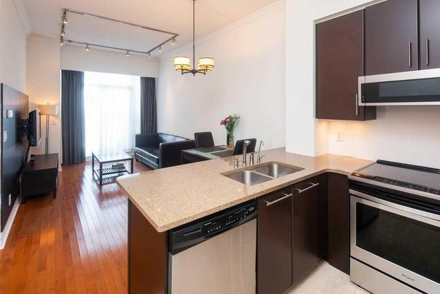 Uph08 - 17 Barberry Pl, Condo with 2 bedrooms, 2 bathrooms and 1 parking in Toronto ON | Image 5