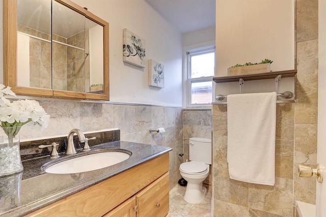 4 Westchester Rd, House detached with 3 bedrooms, 2 bathrooms and 3 parking in Toronto ON | Image 10