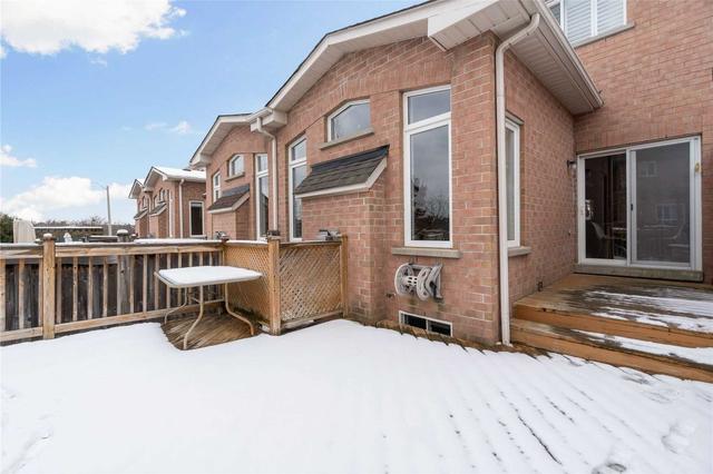 26 Cedarcrest Cres, House attached with 3 bedrooms, 3 bathrooms and 3 parking in Richmond Hill ON | Image 31