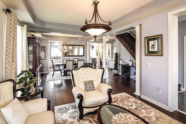 8942 Tallgrass Ave, House detached with 4 bedrooms, 4 bathrooms and 6 parking in Niagara Falls ON | Image 3