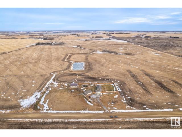 49157 Rge Rd 244, House detached with 5 bedrooms, 3 bathrooms and 12 parking in Leduc County AB | Image 12
