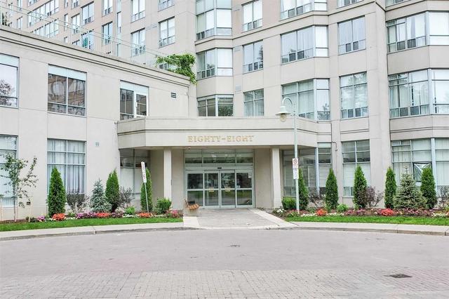 1802 - 88 Corporate Dr, Condo with 2 bedrooms, 2 bathrooms and 1 parking in Toronto ON | Image 12