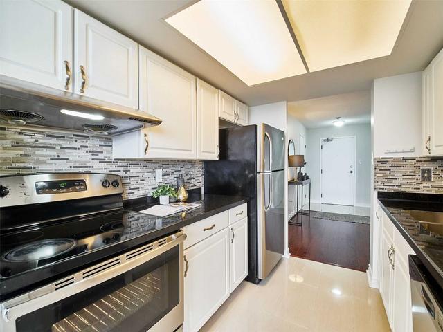 1611 - 1 Rowntree Rd, Condo with 2 bedrooms, 2 bathrooms and 1 parking in Toronto ON | Image 3