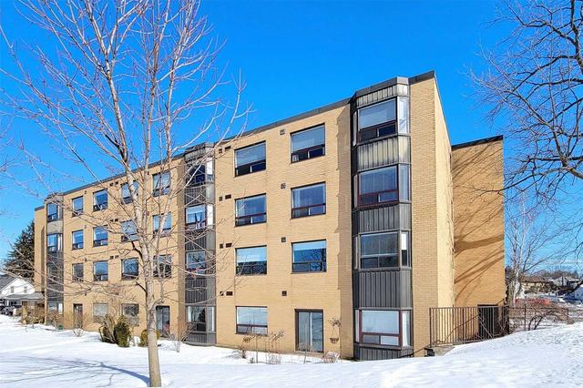 301 - 41 Ash St, Condo with 2 bedrooms, 2 bathrooms and 1 parking in Uxbridge ON | Image 1