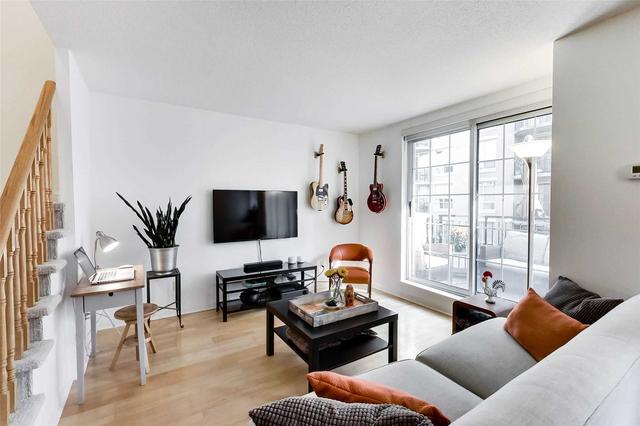 314 - 39 Shank St, Townhouse with 2 bedrooms, 2 bathrooms and 1 parking in Toronto ON | Image 1